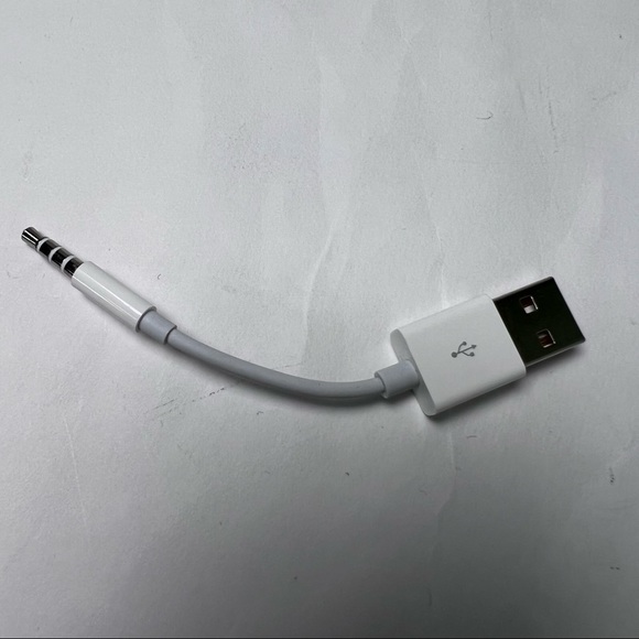 Never Used - Apple Adapter - 3.5mm headphone jack to USB - Picture 1 of 4